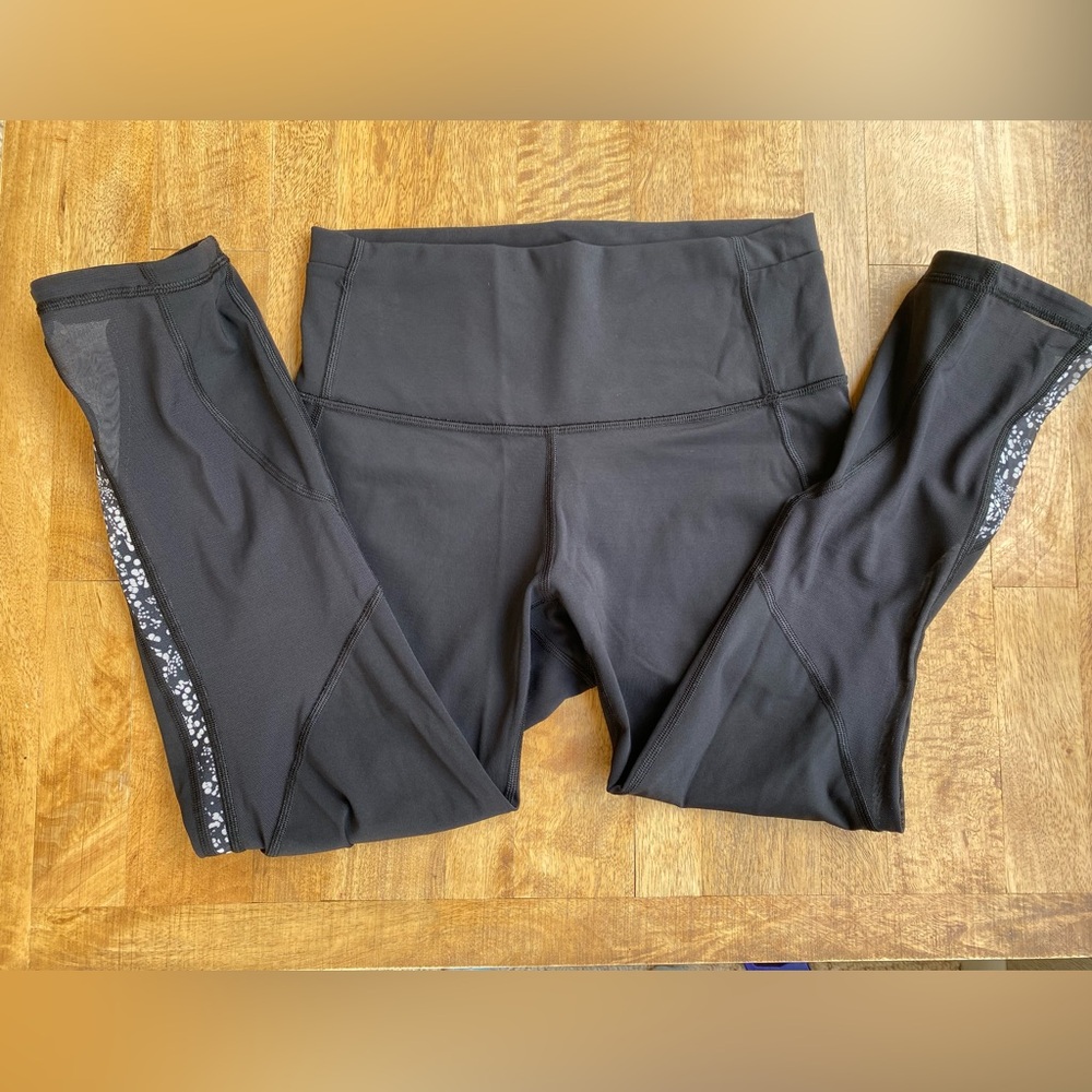 Lululemon Mix & Mesh Crop Leggings 21" Size 6
